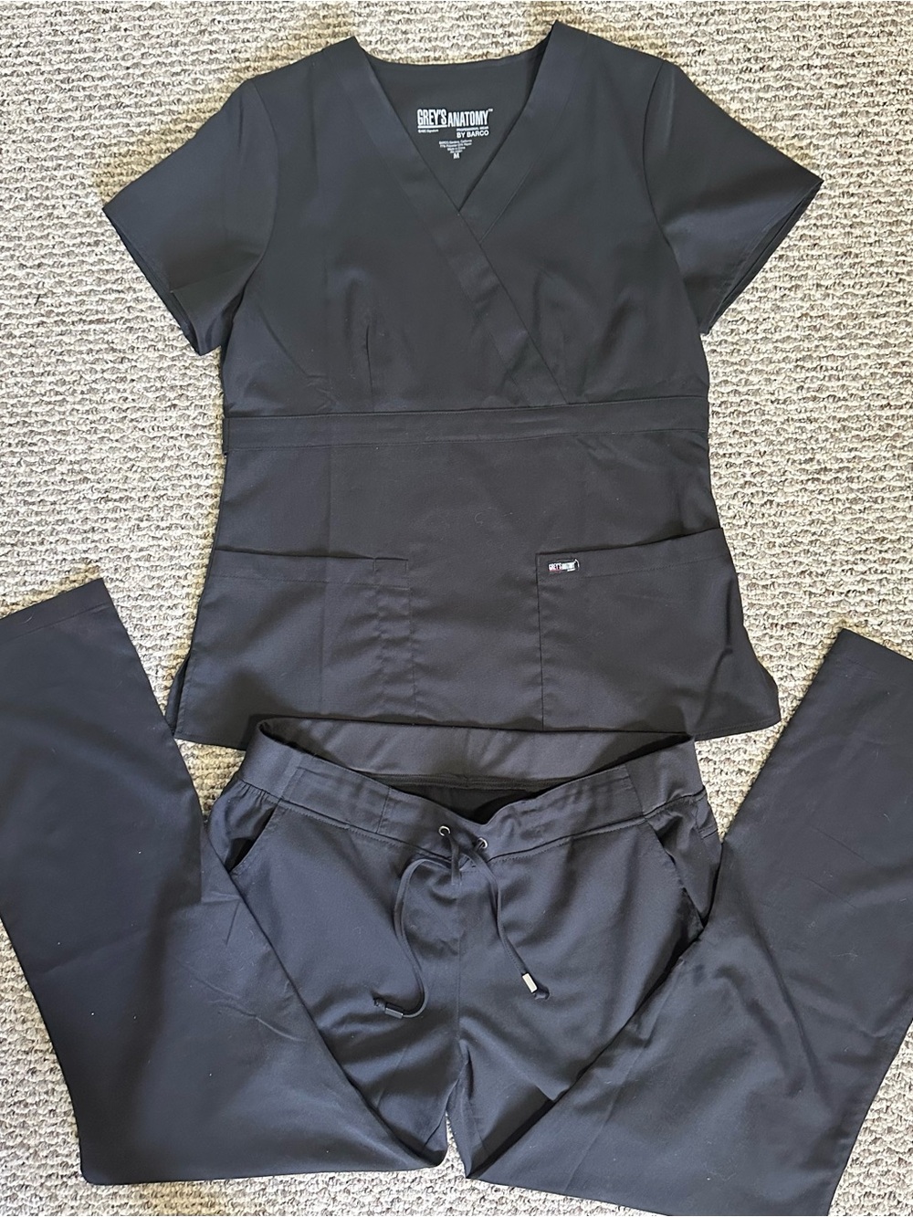 Grey’s Anatomy Scrub Set - Medium